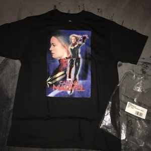 Men’s large Captain Marvel Tshirts